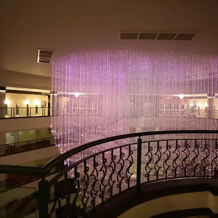 فندق Goldcity *
