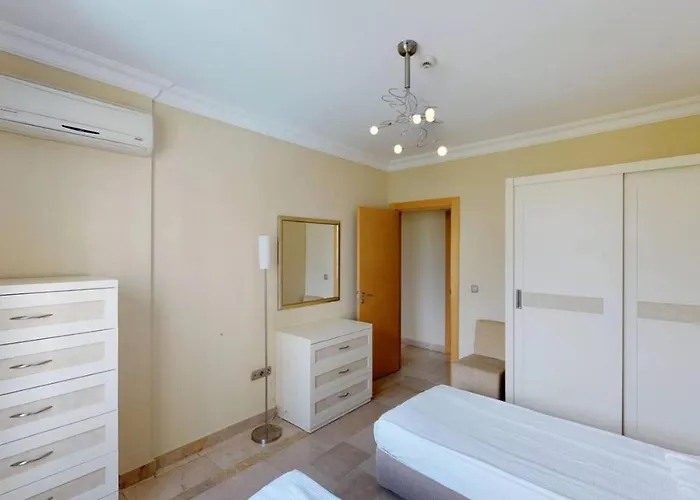 ホテル Goldcity *