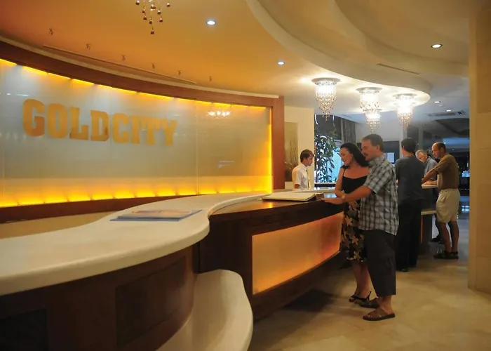 ホテル Goldcity *